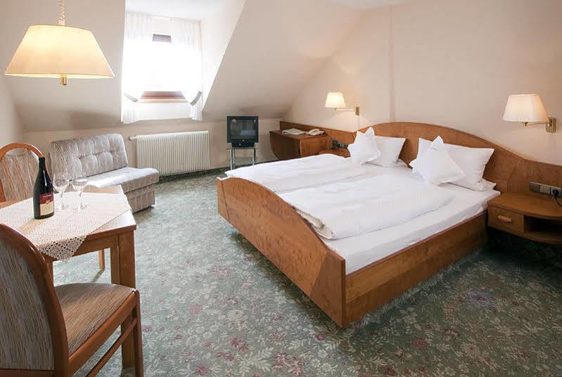 Hotel Zur Krone Beilngries Kültér fotó
